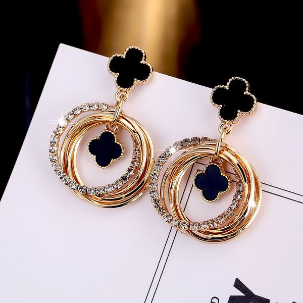 2019 fashion plated four-leaf clover earrings for ladies new brand jewelry for women, Golden;silver
2019 fashion plated four-leaf clover earrings for ladies new brand jewelry for women, Golden;silver