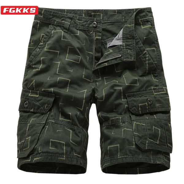 fgkks summer new men cargo shorts trend brand men's high street multi-pocket straight shorts print casual male, White;black
fgkks summer new men cargo shorts trend brand men's high street multi-pocket straight shorts print casual male, White;black
