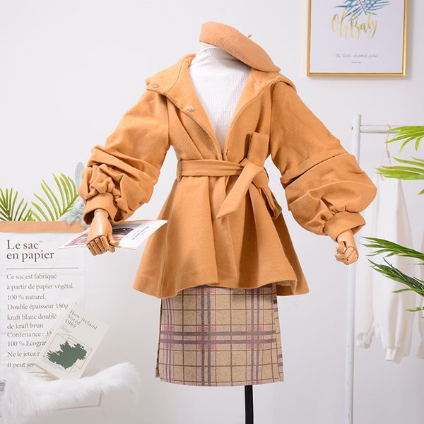 2019 new fashion women's clothing autumn korean version warm solid color long sleeves dark buckle wool short coat, Black
2019 new fashion women's clothing autumn korean version warm solid color long sleeves dark buckle wool short coat, Black