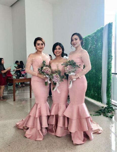 blush pink mermaid bridesmaid dresses 2019 off shoulder lace appliques long sleeves tiered ruffle party dresses wedding guest dress, White;pink
blush pink mermaid bridesmaid dresses 2019 off shoulder lace appliques long sleeves tiered ruffle party dresses wedding guest dress, White;pink
