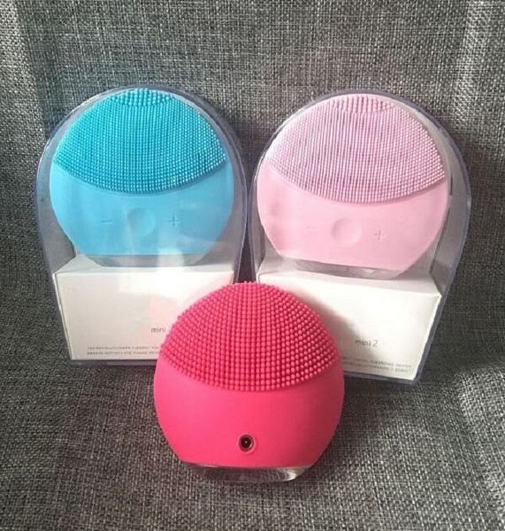 mini cleanser mini electric ultrasonic beauty instrument silicone waterproof cleanser pores clean three colors delivery cleansing tools
mini cleanser mini electric ultrasonic beauty instrument silicone waterproof cleanser pores clean three colors delivery cleansing tools