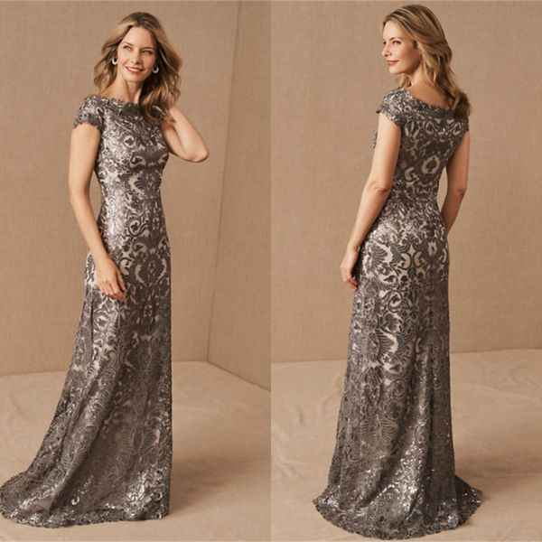 2020 sliver gray mother of the bridal dresses short sleeve lace mothers formal wear applique wedding guest dress, Black;red
2020 sliver gray mother of the bridal dresses short sleeve lace mothers formal wear applique wedding guest dress, Black;red