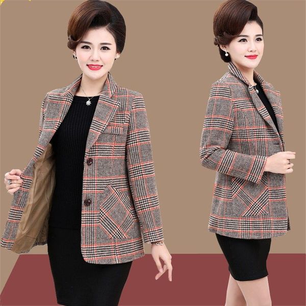 middle-aged and elderly women's spring and autumn coat women's small suit jacket elegant quality western-style plaid blazers, White;black
middle-aged and elderly women's spring and autumn coat women's small suit jacket elegant quality western-style plaid blazers, White;black