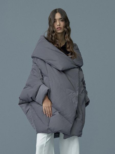 2019 new arrival aporia.king short solid covered button asymmetric length standard full white duck down coat, Black
2019 new arrival aporia.king short solid covered button asymmetric length standard full white duck down coat, Black