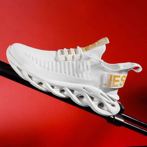 blade men's trend sneakers 2019 est designer flying woven light casual shoes men fashion damping mesh sport shoes (7-12
blade men's trend sneakers 2019 est designer flying woven light casual shoes men fashion damping mesh sport shoes (7-12