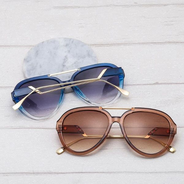 2020 top design ladies увеличенные солнцезащитные очки из металла храмовые круглые разноцветные солнечные очки постепенное изменение вождени, Blue
2020 top design ladies увеличенные солнцезащитные очки из металла храмовые круглые разноцветные солнечные очки постепенное изменение вождени, Blue