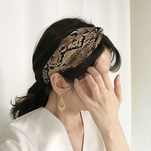fashion women leopard headbands girl's snake printed hairband lady's cross wild hair accessories headwrap bandage, Golden;white
fashion women leopard headbands girl's snake printed hairband lady's cross wild hair accessories headwrap bandage, Golden;white