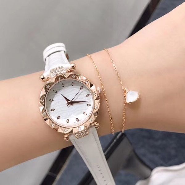 лучшие платья женщины моды наручные часы моды кварцевые часы кожа алмазов часы для дам девушки лучший подарок водонепроницаемая relogio femi, Slivery;brown
лучшие платья женщины моды наручные часы моды кварцевые часы кожа алмазов часы для дам девушки лучший подарок водонепроницаемая relogio femi, Slivery;brown