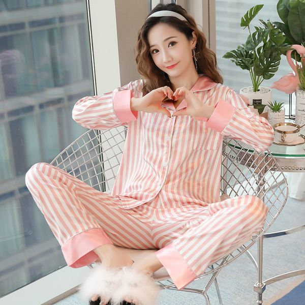fashion women wear clothes sping autumn winter long sleeved silk women pajamas set loose long pant sleepwear sets satin, Black;red
fashion women wear clothes sping autumn winter long sleeved silk women pajamas set loose long pant sleepwear sets satin, Black;red
