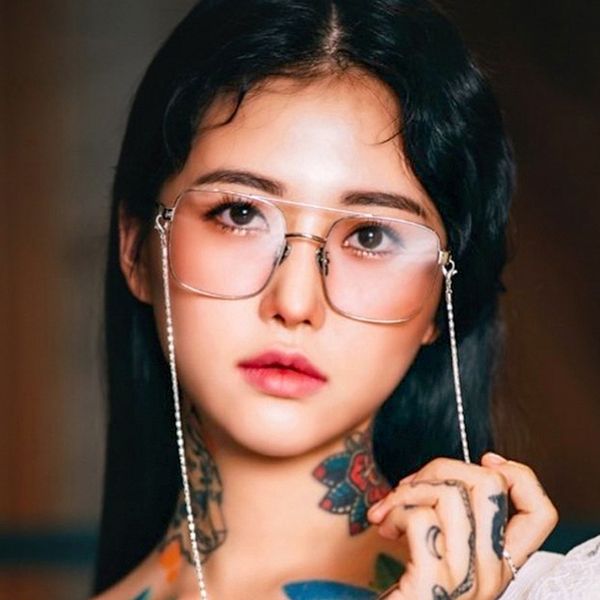 98205 gold-rimmed myopia frame decorative plain women's artistic frame glasses can be equipped with myopia glasses, Silver
98205 gold-rimmed myopia frame decorative plain women's artistic frame glasses can be equipped with myopia glasses, Silver