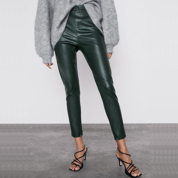 2020 new fashon womens autumn winter warm high waist black faux leather pants lady pu slim fit elastic pencil fleece trousers, Black;white
2020 new fashon womens autumn winter warm high waist black faux leather pants lady pu slim fit elastic pencil fleece trousers, Black;white