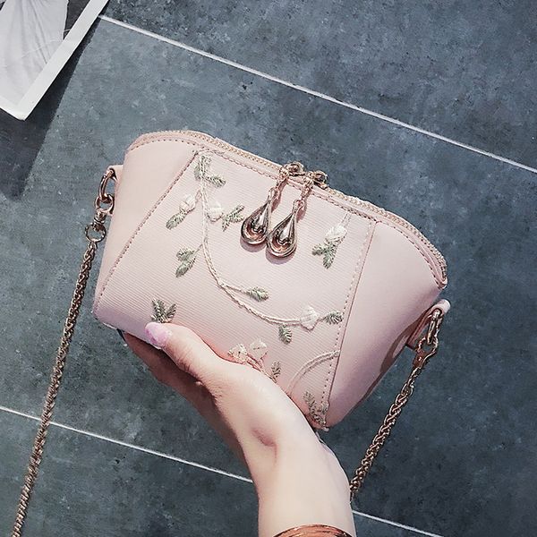 fashion embroidery small square bag for women solid color flower chain shoulder bag ladies pu messenger bolsas de mujer
fashion embroidery small square bag for women solid color flower chain shoulder bag ladies pu messenger bolsas de mujer