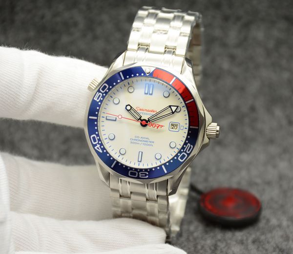 Топ 42MM Автоматические часы на открытом воздухе Мужские часы Серебряный корпус Бе
Топ 42MM Автоматические часы на открытом воздухе Мужские часы Серебряный корпус Бе