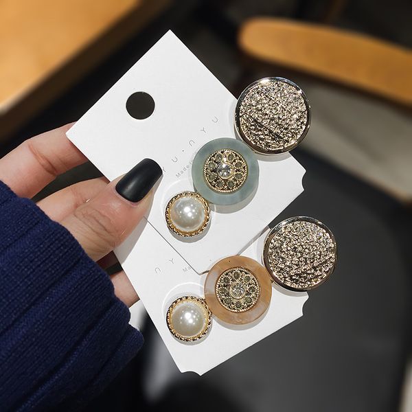 vintage metal crystal pearl geometry round hairpin hair clip fashion elegant wedding party headwear accessory for women gift, Golden;white
vintage metal crystal pearl geometry round hairpin hair clip fashion elegant wedding party headwear accessory for women gift, Golden;white