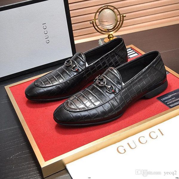 20fw luxury brands leather fashion men business dress loafers pointed toe black shoes oxford breathable formal wedding shoes yetc0 tc0
20fw luxury brands leather fashion men business dress loafers pointed toe black shoes oxford breathable formal wedding shoes yetc0 tc0