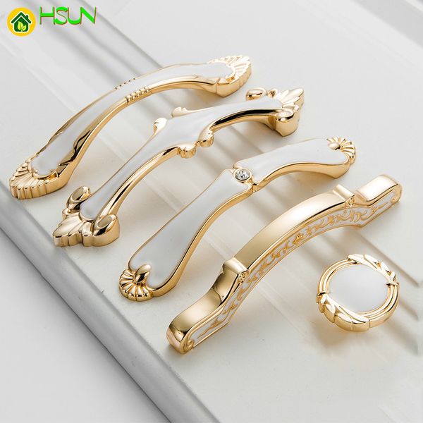 2 pcs furniture knobs white and gold cabinet kitchen handles elegant wardrobe handles drawer pulls european manillas
2 pcs furniture knobs white and gold cabinet kitchen handles elegant wardrobe handles drawer pulls european manillas