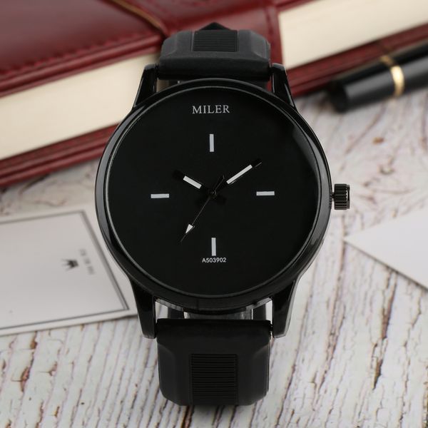 simple mens quartz watch cool black white businesss quartz watches for women silicone strap no time scale wristwatch, Slivery;brown
simple mens quartz watch cool black white businesss quartz watches for women silicone strap no time scale wristwatch, Slivery;brown
