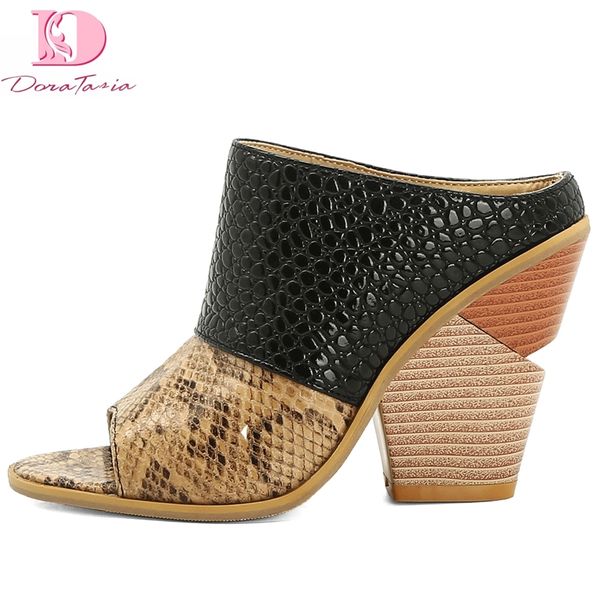 karinluna 2020 gran oferta dropship cuña tacones altos verano bombas las mulas se deslizan peep toe colores mezclados zapatos exteriores, Black
karinluna 2020 gran oferta dropship cuña tacones altos verano bombas las mulas se deslizan peep toe colores mezclados zapatos exteriores, Black