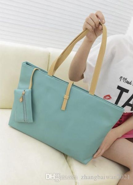 2019 плечевой ремень пряжка пригородные сумки простая корейская версия pu повседневная осень и зима женские сумки
2019 плечевой ремень пряжка пригородные сумки простая корейская версия pu повседневная осень и зима женские сумки