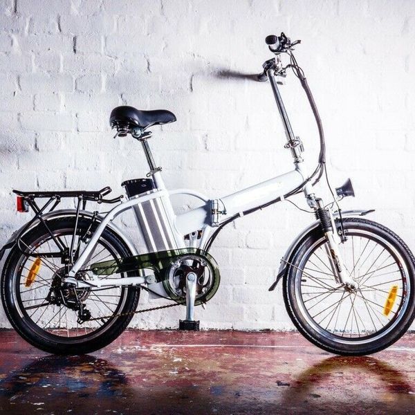 electric bike- 36v-10ah- folding- 6 gears- 25 kph (15 mph, Silver;blue 
electric bike- 36v-10ah- folding- 6 gears- 25 kph (15 mph, Silver;blue