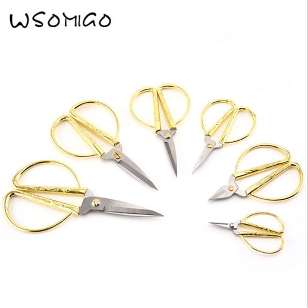 1pcs european vintage golden sewing scissors embroidery tailor scissors sewing thread trimming tool hand tool -c, Black
1pcs european vintage golden sewing scissors embroidery tailor scissors sewing thread trimming tool hand tool -c, Black