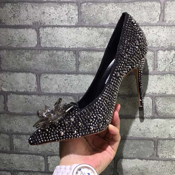 2019 новый высший сорт золушка хрустальные туфли свадебные горный хрусталь свадебные туфли с цветком натуральная кожа большой малый размер 3, Black 
2019 новый высший сорт золушка хрустальные туфли свадебные горный хрусталь свадебные туфли с цветком натуральная кожа большой малый размер 3, Black