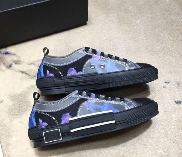 classics b23 single m classic as the main vision, in the way of large-area printing on the upper lovers shoes size 38, Black
classics b23 single m classic as the main vision, in the way of large-area printing on the upper lovers shoes size 38, Black