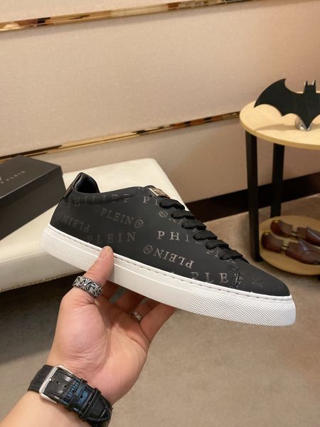 2020 luxury men's flat shoes casual pair black white sneakers billiard golf shoes qwer
2020 luxury men's flat shoes casual pair black white sneakers billiard golf shoes qwer