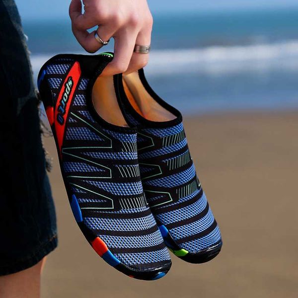 men woman beach summer outdoor shoes swim slipper on surf aqua shoes skin sock striped lighweight couples sea
men woman beach summer outdoor shoes swim slipper on surf aqua shoes skin sock striped lighweight couples sea