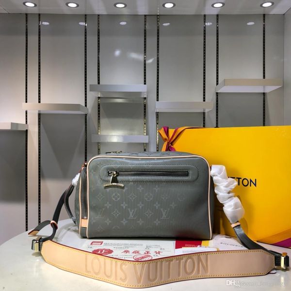 men crossbody bags fashion ladies letter real leather camera bags for man women 32x20x11cm m43884
men crossbody bags fashion ladies letter real leather camera bags for man women 32x20x11cm m43884