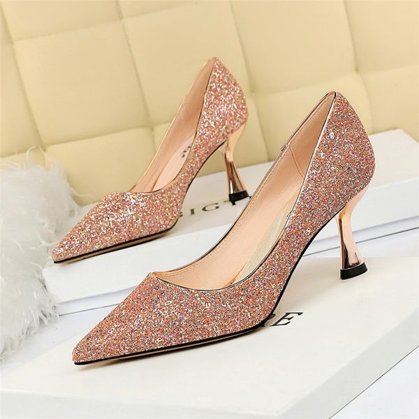 2020 spring fashion women glitter white gold blue high heels pumps designer bling low heels party wedding shoes plus size 34-43, Black
2020 spring fashion women glitter white gold blue high heels pumps designer bling low heels party wedding shoes plus size 34-43, Black
