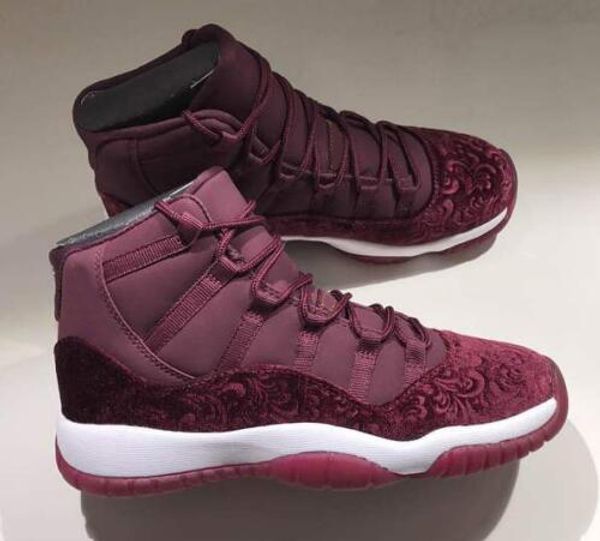11 11s velvet heiress flowers pattern men women basketball shoes 11 velvet wine red night maroon sports sneakers with box
11 11s velvet heiress flowers pattern men women basketball shoes 11 velvet wine red night maroon sports sneakers with box