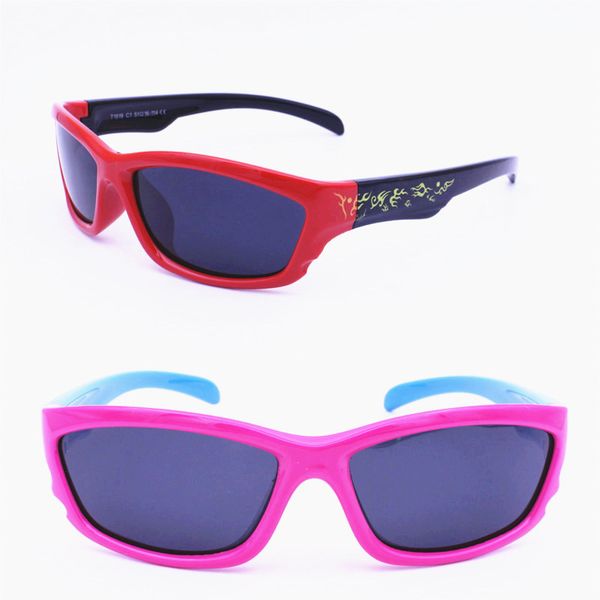 t1519 soft and flexible tr90 polarized uv400 walkers shape durable double colors with carton pattern sunglasses for kids, Blue
t1519 soft and flexible tr90 polarized uv400 walkers shape durable double colors with carton pattern sunglasses for kids, Blue