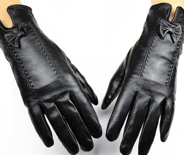 2017 eldiven female points finger leather gloves lining sheepskin autumn and winter weatherization protective cover shipping, Blue;gray
2017 eldiven female points finger leather gloves lining sheepskin autumn and winter weatherization protective cover shipping, Blue;gray