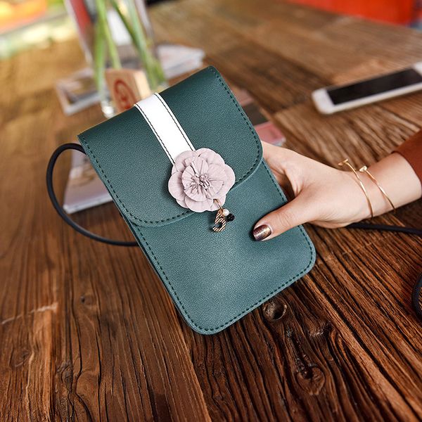 2020 new style cool phone bag magnetic buckle flower shoulder cross-body women's bag
2020 new style cool phone bag magnetic buckle flower shoulder cross-body women's bag