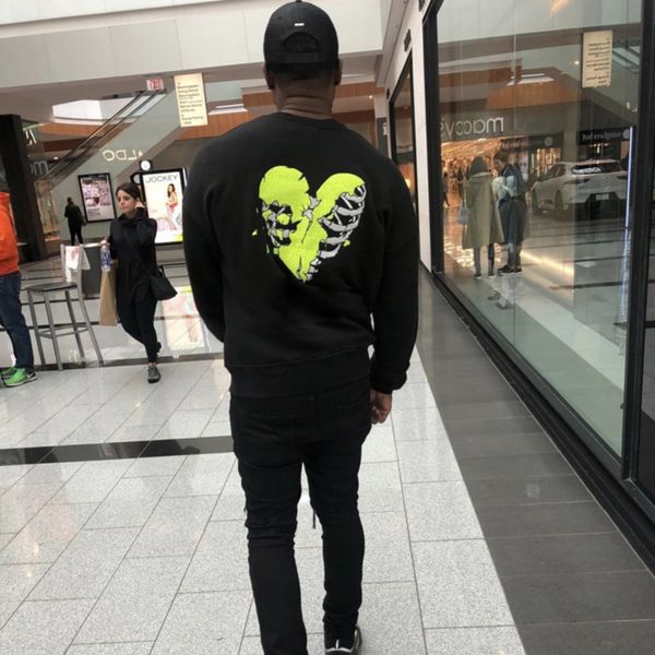 commes des garcons play heart cdg 20fw роскошный европейский в форме сердца череп толстовка высокое качество вышивка high street толстовки п, Black
commes des garcons play heart cdg 20fw роскошный европейский в форме сердца череп толстовка высокое качество вышивка high street толстовки п, Black