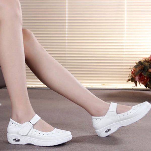 2019 new nurse maternity shoes soft bottom white jelly bottom comfortable breathable deodorant non-slip shoes, Black
2019 new nurse maternity shoes soft bottom white jelly bottom comfortable breathable deodorant non-slip shoes, Black