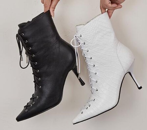 of women's leather high-heeled short boots, pointed stilettos and lace-up high-heeled shoes, upholstered for warmth, size: 3, Black
of women's leather high-heeled short boots, pointed stilettos and lace-up high-heeled shoes, upholstered for warmth, size: 3, Black