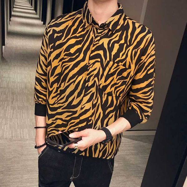 zebra pattern print men shirts half sleeve summer loose casual shirts male pocket chemise homme streetwear hip hop fancy clothes, White;black
zebra pattern print men shirts half sleeve summer loose casual shirts male pocket chemise homme streetwear hip hop fancy clothes, White;black