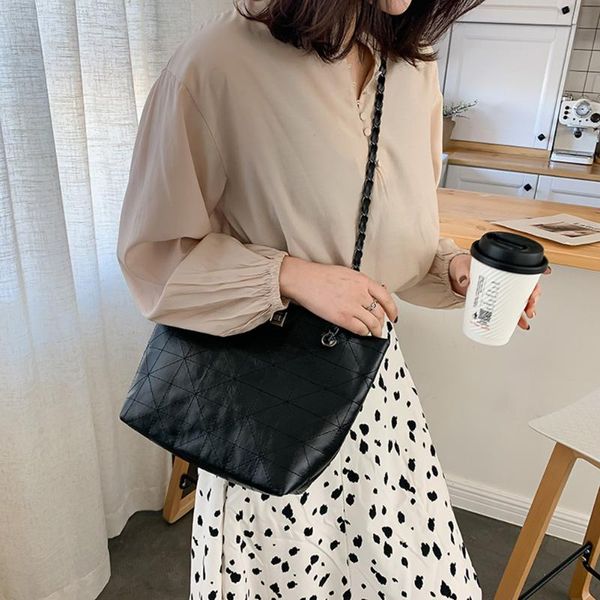 pu leather shoulder messenger bag vintage retro shoulder crossbody women solid large capacity vintage crossbody handbags
pu leather shoulder messenger bag vintage retro shoulder crossbody women solid large capacity vintage crossbody handbags