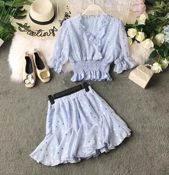 Korean Fashion Slim Women's Sets V-neck Short Sleeve Crop Top + Pleated Mini Skirt 2019 New Summer Female Chiffon Dot 2 Pcs Set T200325
Korean Fashion Slim Women's Sets V-neck Short Sleeve Crop Top + Pleated Mini Skirt 2019 New Summer Female Chiffon Dot 2 Pcs Set T200325