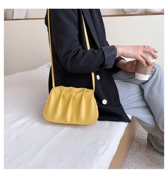 2020 new korean dumpling shoulder bag women's cute fashion messenger bag casual handbag lady
2020 new korean dumpling shoulder bag women's cute fashion messenger bag casual handbag lady