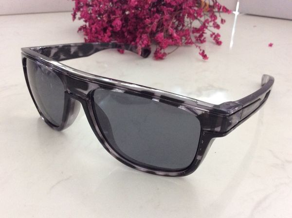 2019 new uv protection frank leopard print frame fashion designer sunglasses men women sell sunglasses, White;black
2019 new uv protection frank leopard print frame fashion designer sunglasses men women sell sunglasses, White;black