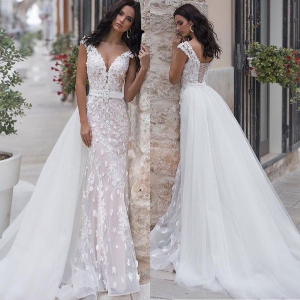 fashion mermaid lace wedding dresses with detachable train beaded sheer v neck bridal gowns tulle trumpet robe de mariée, White
fashion mermaid lace wedding dresses with detachable train beaded sheer v neck bridal gowns tulle trumpet robe de mariée, White