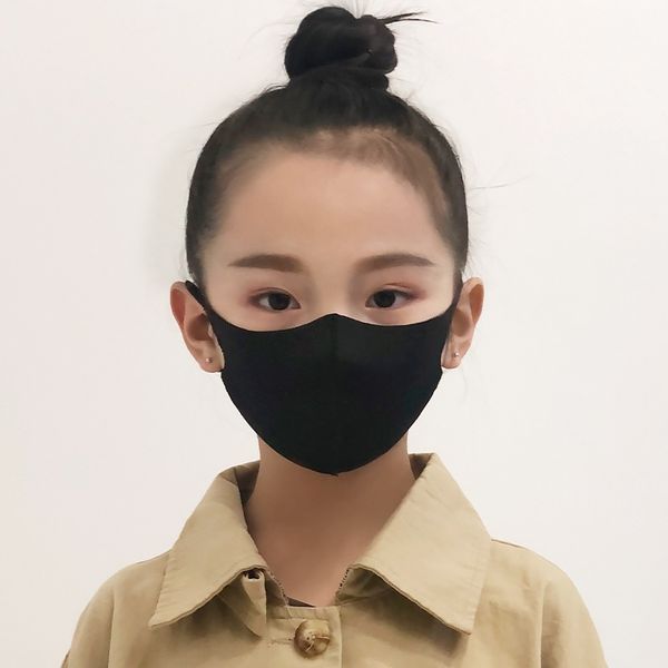 dhl shipping washable ice silk cotton child protective masks windproof sun proof and dust proof masks children face mask
dhl shipping washable ice silk cotton child protective masks windproof sun proof and dust proof masks children face mask
