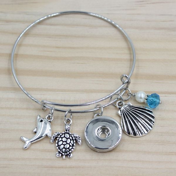 wholesale 18mm snap jewelry adjustable expandable bangle ocean bracelet seashell turtle dolphin charm bracelets snap bracelets summer, Golden;silver
wholesale 18mm snap jewelry adjustable expandable bangle ocean bracelet seashell turtle dolphin charm bracelets snap bracelets summer, Golden;silver