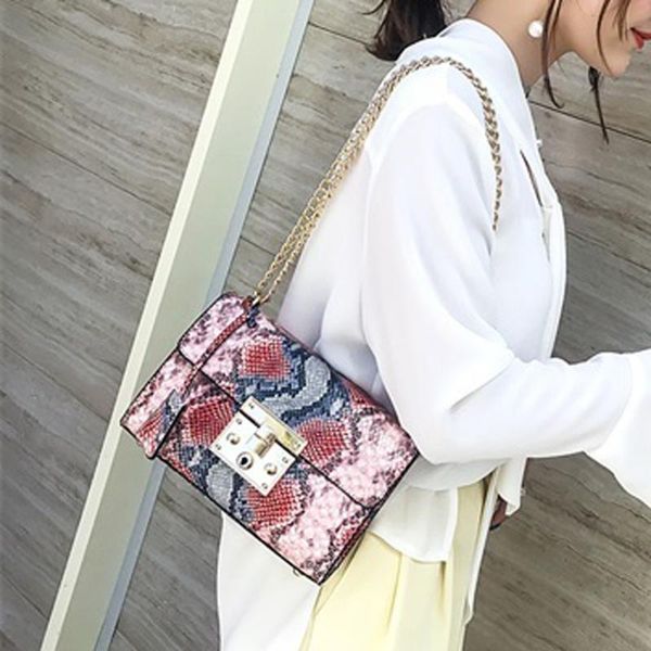 роскошного мешок женщины ретро crossbody сумка плеча ручка цепь сумка болс feminina bolso mujer лето # js5
роскошного мешок женщины ретро crossbody сумка плеча ручка цепь сумка болс feminina bolso mujer лето # js5