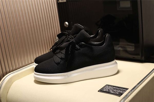 plate-forme platform luxury designer mens and womens fashion vintage designer shoes custom woven cloth solid color black
plate-forme platform luxury designer mens and womens fashion vintage designer shoes custom woven cloth solid color black