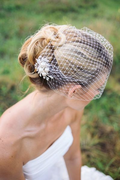 bridal birdcage veil, wedding veil, bridal veil, bridal hair comb, pearl birdcage veil, Black
bridal birdcage veil, wedding veil, bridal veil, bridal hair comb, pearl birdcage veil, Black
