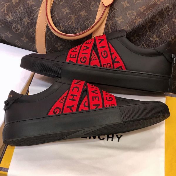 new designer men's casual board shoes, outdoor sports trends are comfortable
new designer men's casual board shoes, outdoor sports trends are comfortable